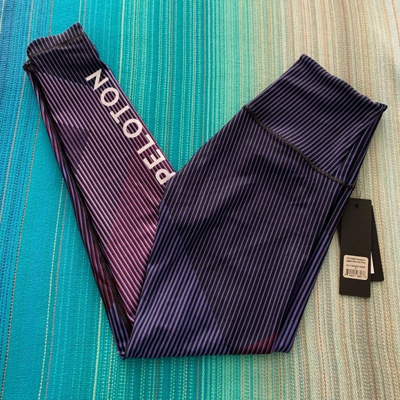 With Peloton Array Of Color Hw Legging 